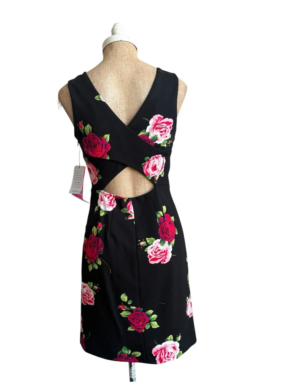 Betsey Johnson Floral Bouquet Cutout Back Rose Print  Size 2 NWT
